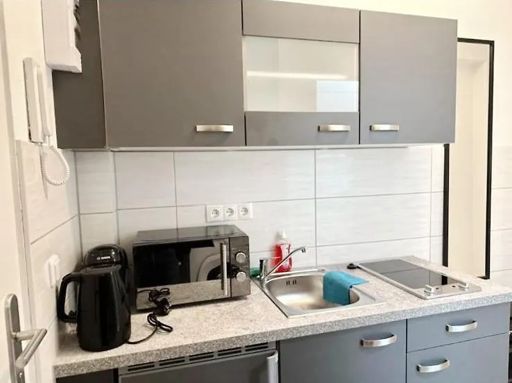 Cozy Studio In Ottakiring Area Viyana Daire